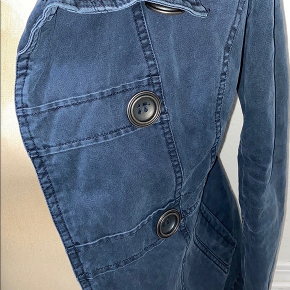 Blue button jacket - Picture 2 of 6